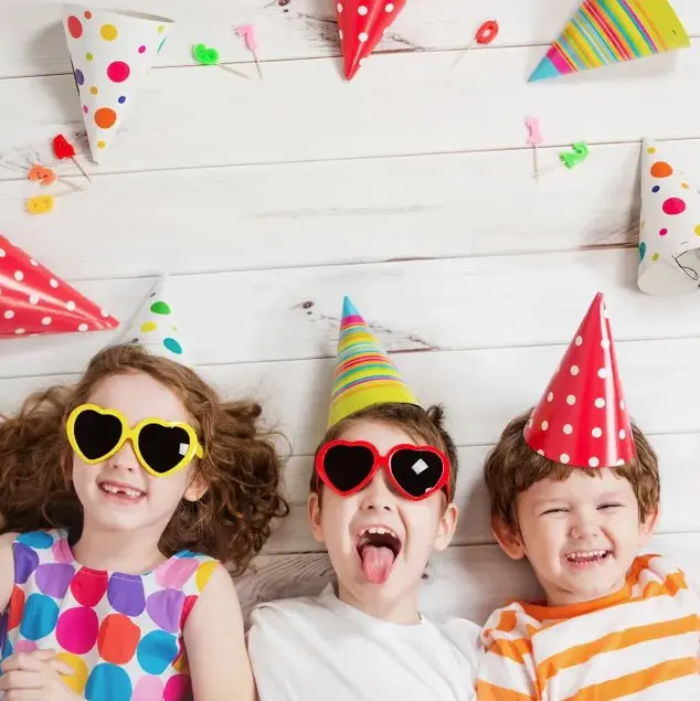kids-at-party kids-at-party